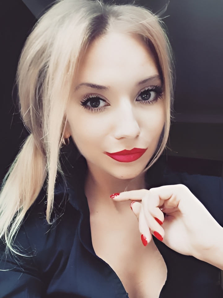 Лиза привлекальеная девушка из Канск цена от 10000 руб