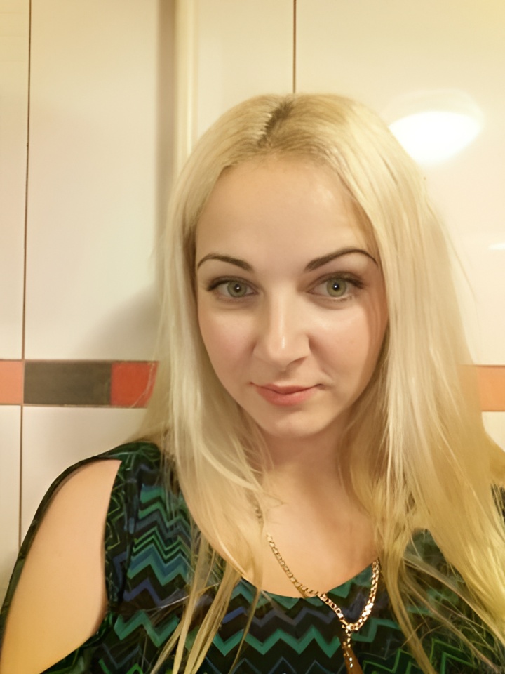 София привлекальеная девушка из Канск цена от 5000 руб