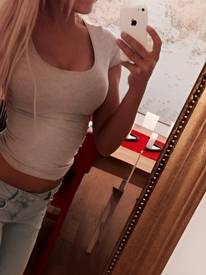 Юлия привлекальеная девушка из Канск цена от 2500 руб