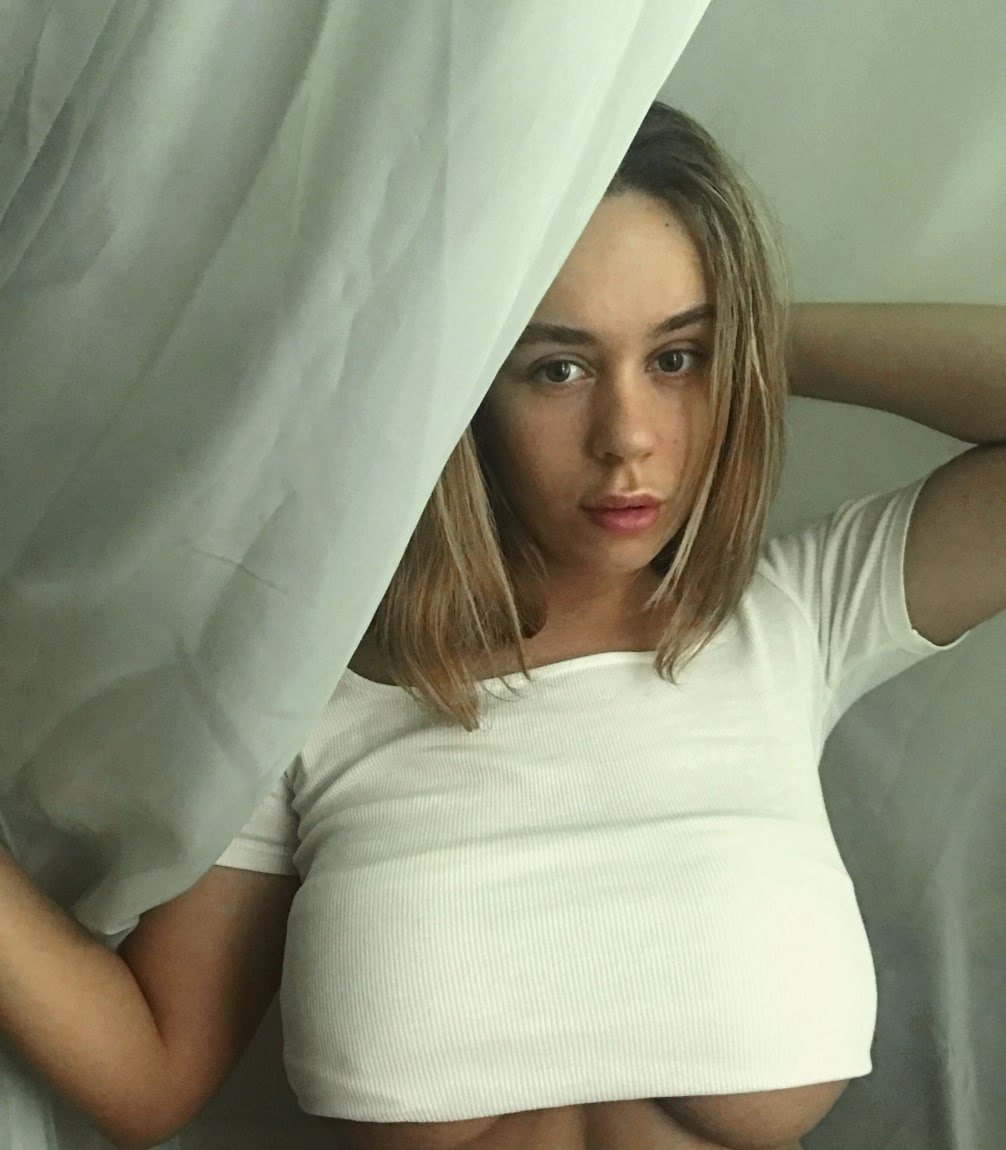 Лиля привлекальеная девушка из Канск цена от 3500 руб