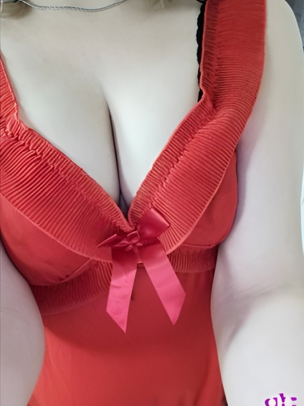 Елена привлекательная девушка из Канск цена от 1500 руб