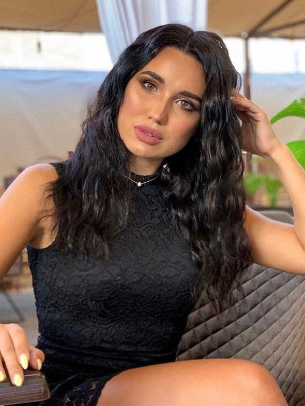 🎥 Тони привлекательная девушка из Канск цена от 5000 руб