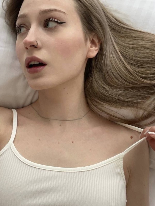 Юлия привлекательная девушка из Канск цена от 3000 руб